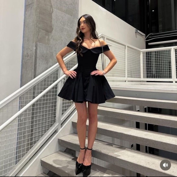 House of CB‎ S D-DD Tall Elida’ black off shoulder mini dress NWOT - Picture 12 of 15